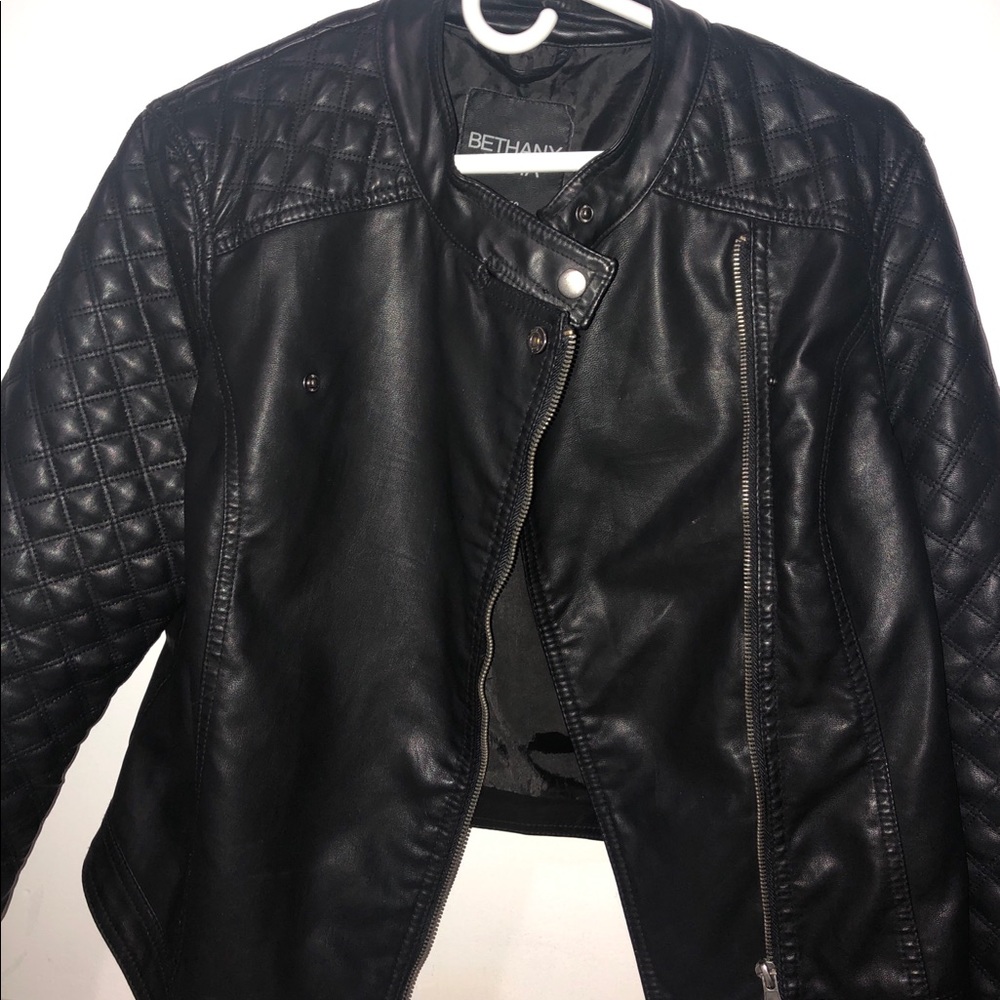 Black Leather Jacket 🖤🖤